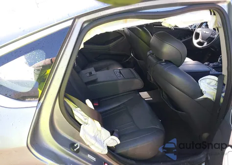 2015 Hyundai Genesis 3.8 from USA, damaged, VIN KMHGN4JE2FU037498